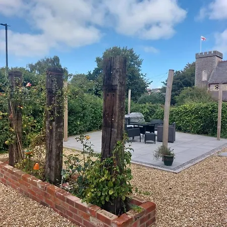 Spacious, Modern First Floor Flat Near Beach And Ferry East Cowes Exterior photo