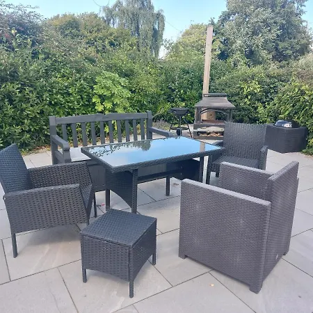 Spacious, Modern First Floor Flat Near Beach And Ferry East Cowes Exterior photo