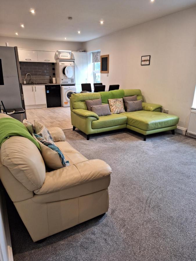 Apartment Spacious, Modern First Floor Flat Near And Ferry East Cowes